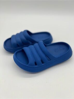 Boys Light Blue Sandals Flip Flops Sz 11